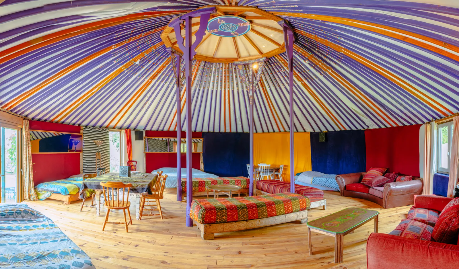 Giant Yourte d'Au Bonheur Nomade (yourte contemporaine), Caumont-sur-Aure