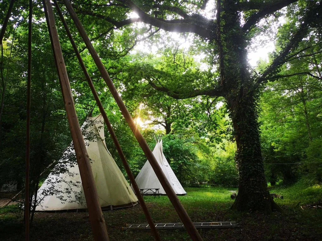 Grand tipi traditionnel, Montbrun : image 2