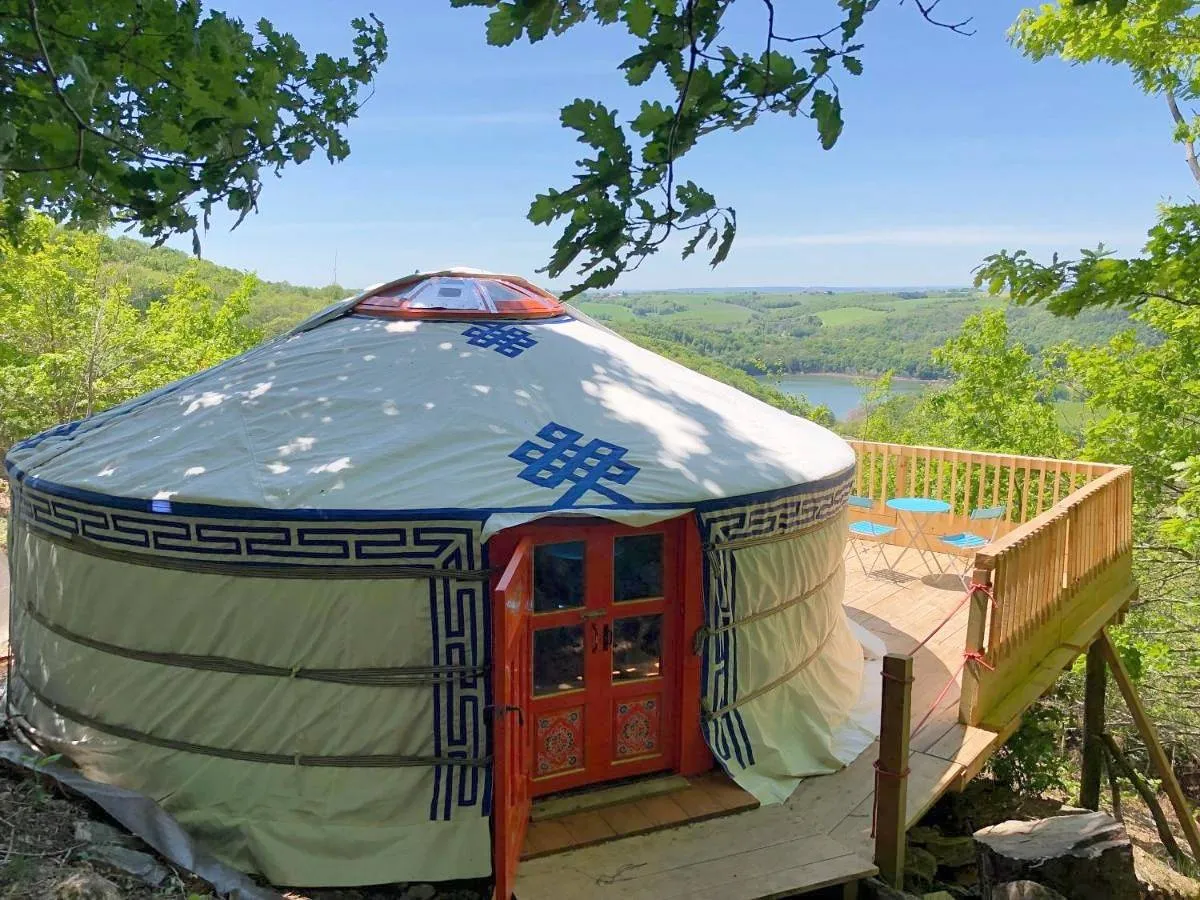 Grande yourte de Mont-Roc (yourte contemporaine), Mont-Roc