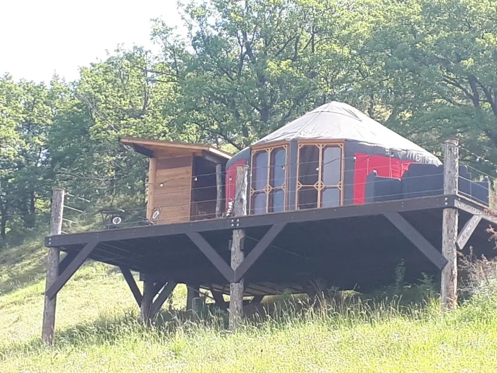 La ronde des Banons (yourte contemporaine), Thoard