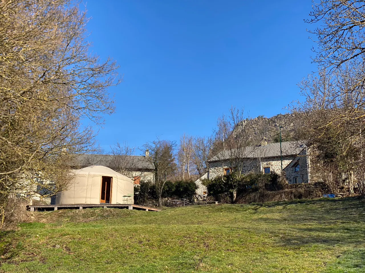 La Yourte de Lieux M. (yourte contemporaine), Saint-Pierre-Eynac