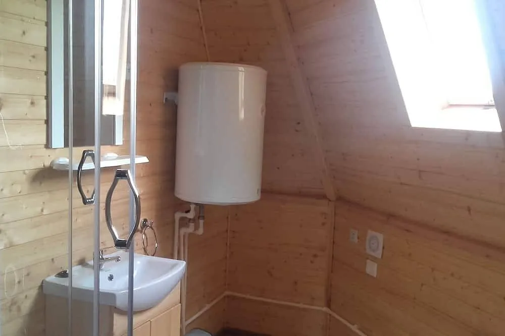 Le Tipi, Saint-Léger-des-Vignes : image 3