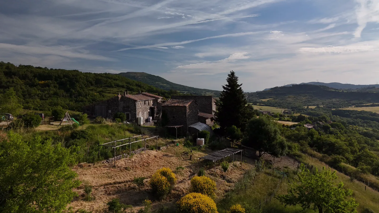 Les Gîtes de Rambaud (yourte traditionnelle), Saint-Martin-sur-Lavezon