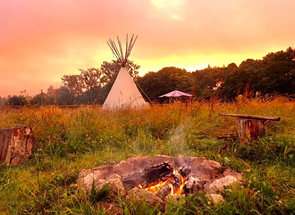 Terra-Tipike (tipi), Trébry