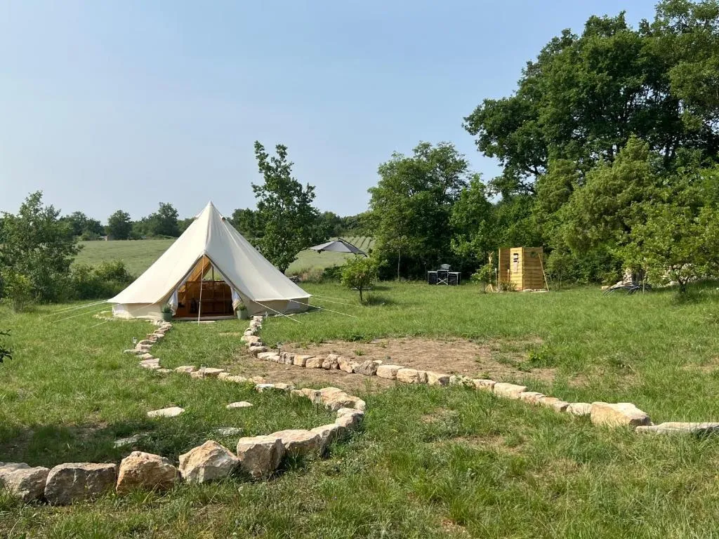 Tipi au murmure du champs, Montclus : image 3