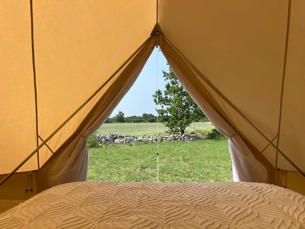 Tipi au murmure du champs, Montclus : image 4