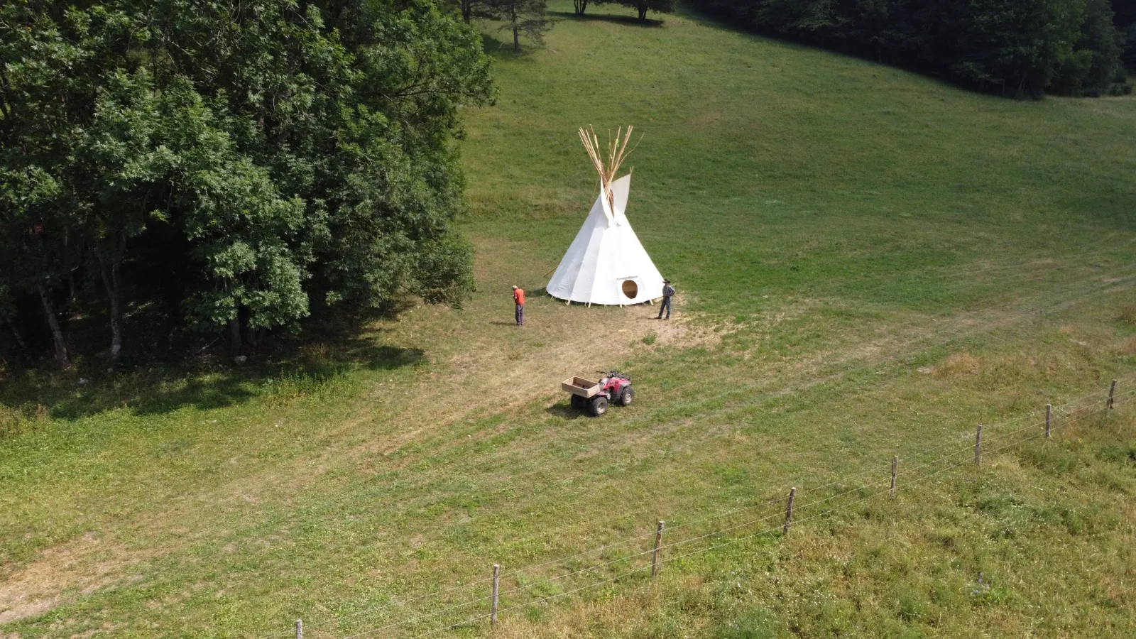 Tipi au Woody Ranch, Château-Bernard : image 5