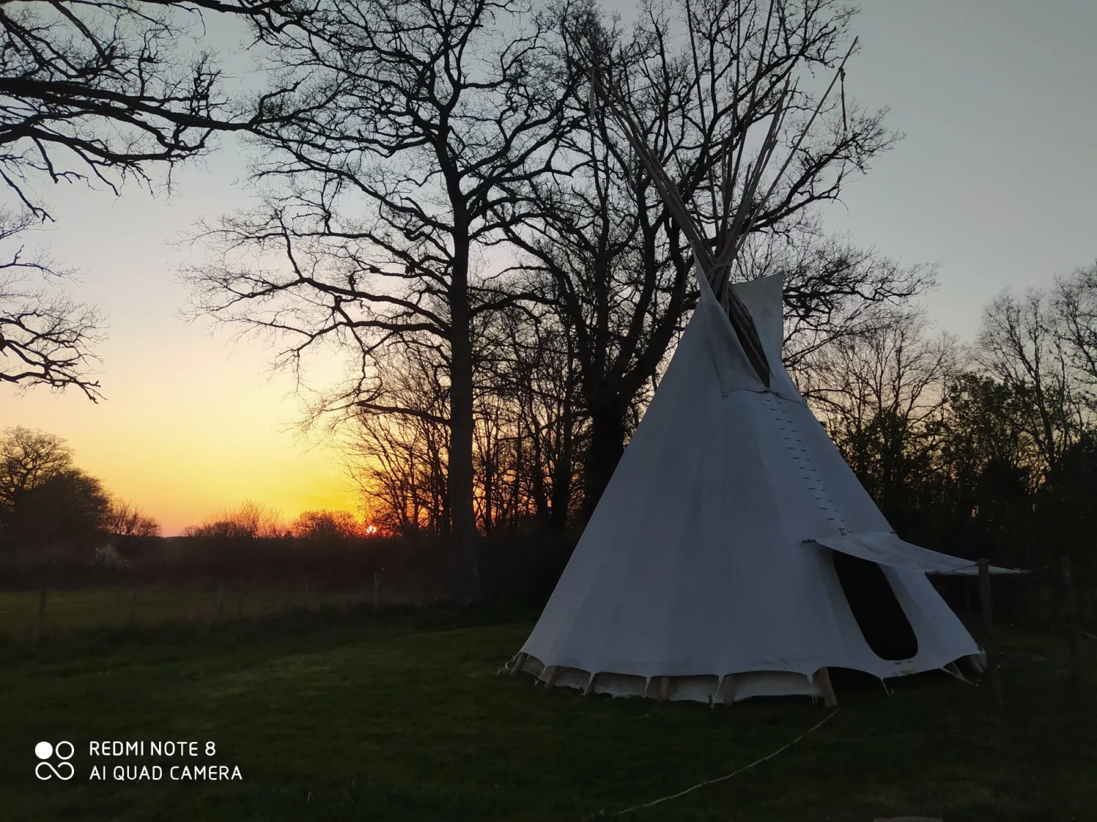 Tipi Cheyenne du Clos de l'Isop, Saint-Martial-sur-Isop : image 3
