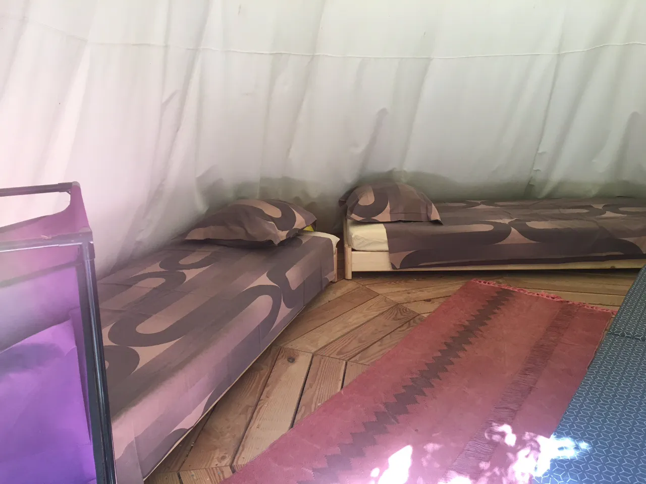 Tipi dans le jardin, Chambonas : image 4