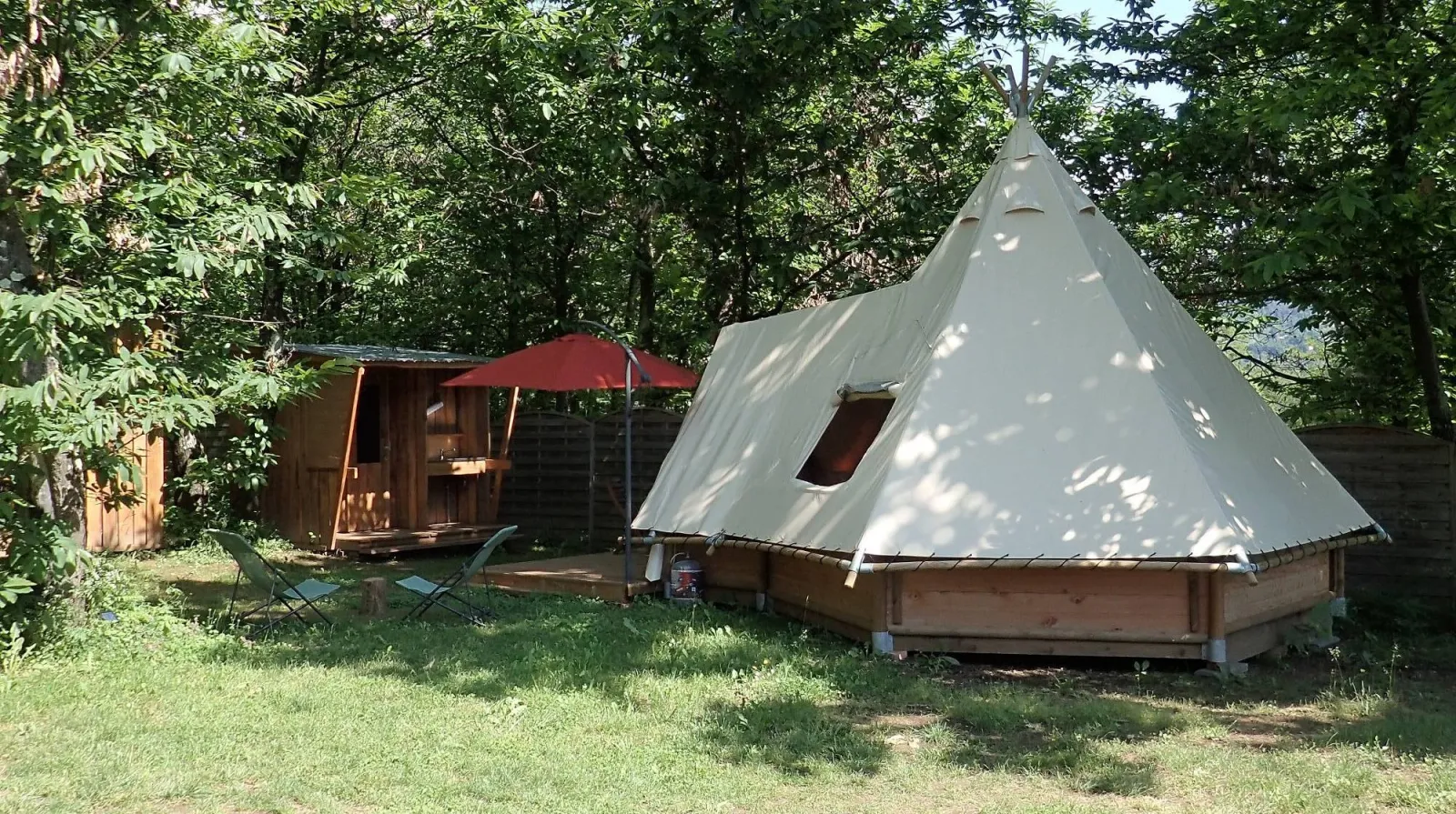 Tipi de la Châtaigneraie (tipi), Gravières