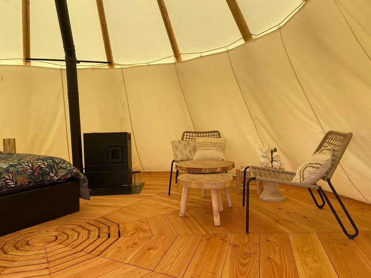 Tipi de Médonville, Médonville : image 2
