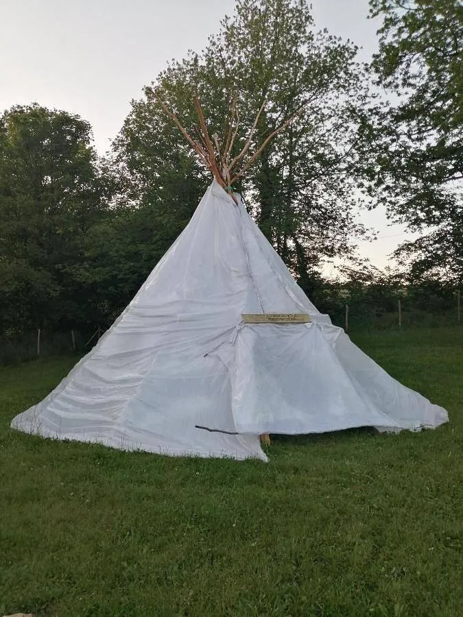 Tipi de Monthault (tipi), Monthault