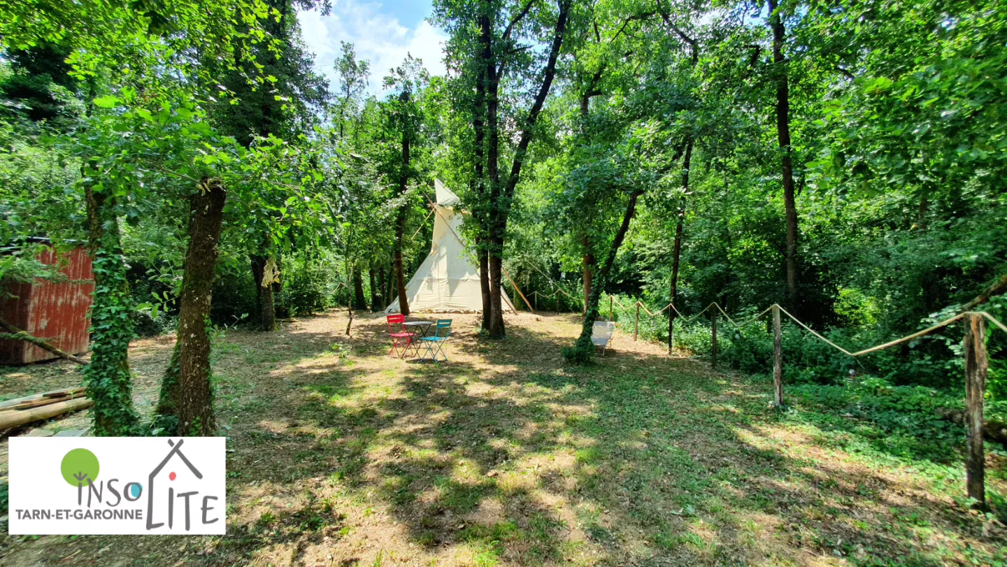 Le Tipi des Belles Eaux (tipi), Labastide-Saint-Pierre