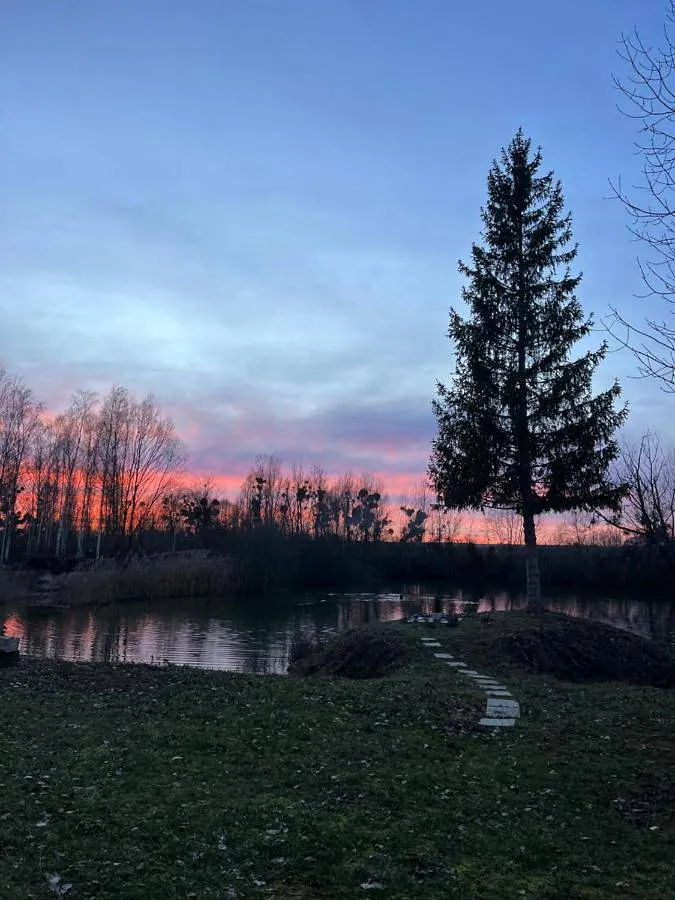 Tipi du lac, Saint-Thibault : image 4