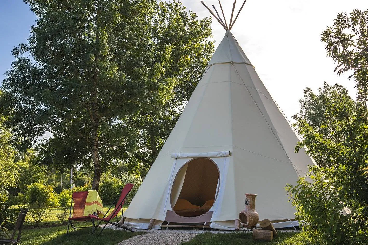 Tipi famille de l'Escale des Châteaux, Angé, Loir-et-Cher