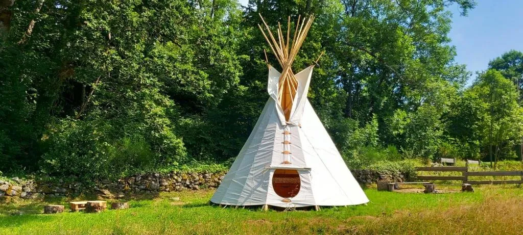 Tipi Immersion Nature (tipi), Saint-Étienne-de-Chomeil