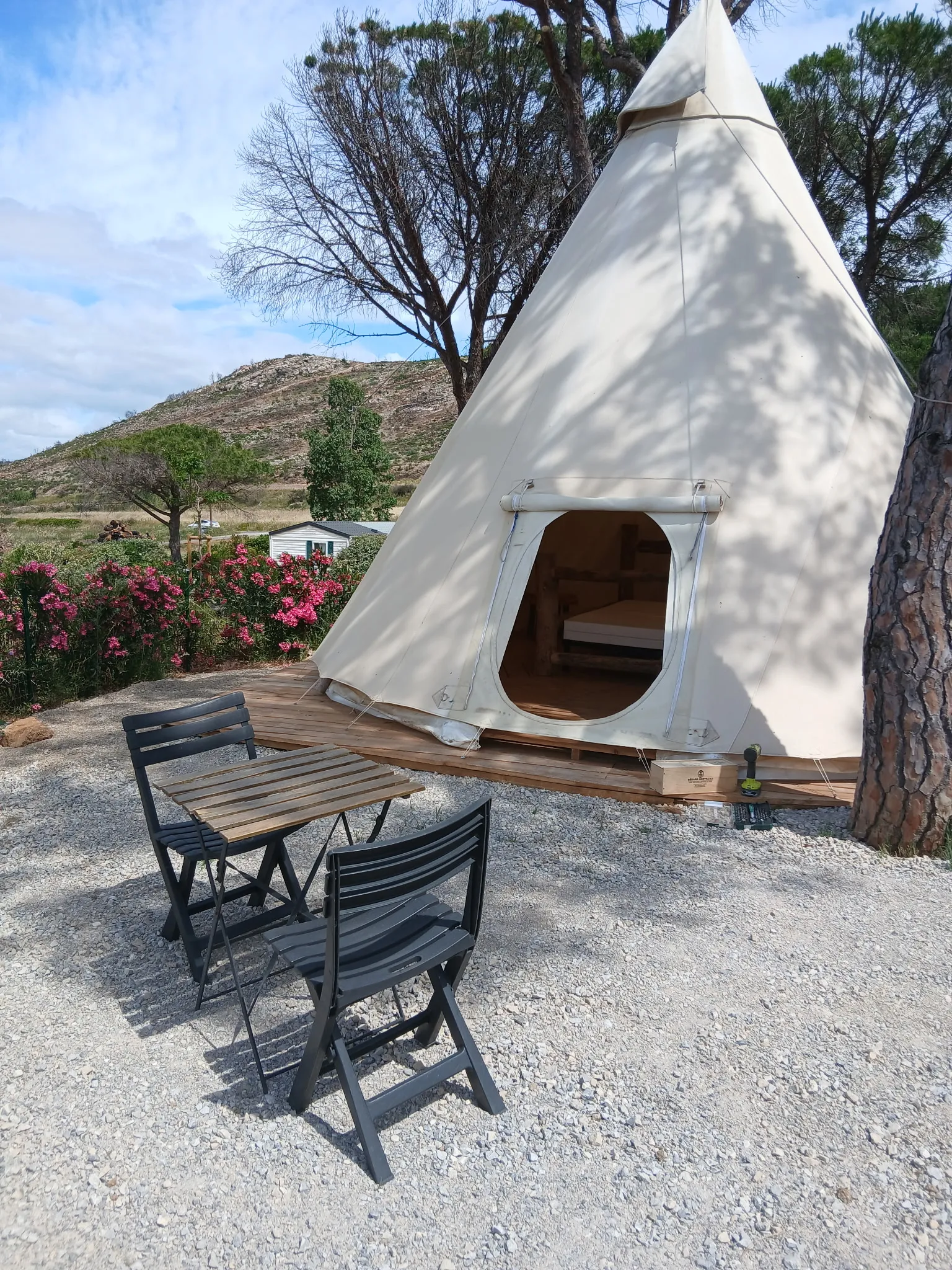 Tipi Indien de Figurotta, Bizanet : image 3