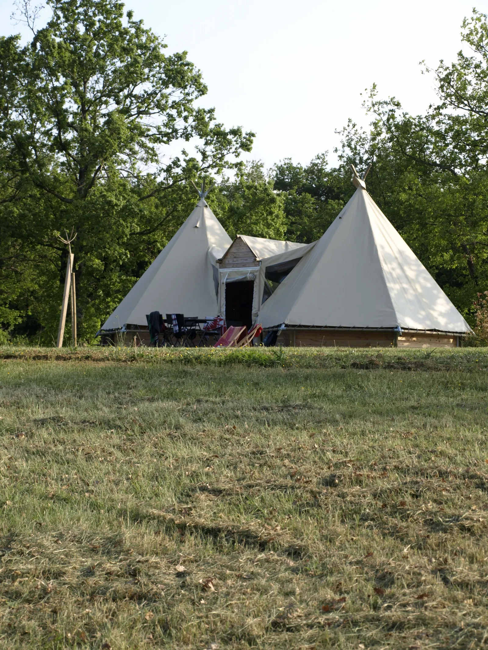 Tipi Lodge d'Escapa (tipi), Estipouy