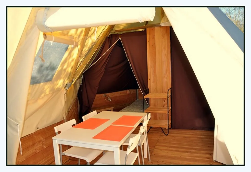 Tipi-Lodge sur pilotis du Viaduc, Arlebosc : image 4