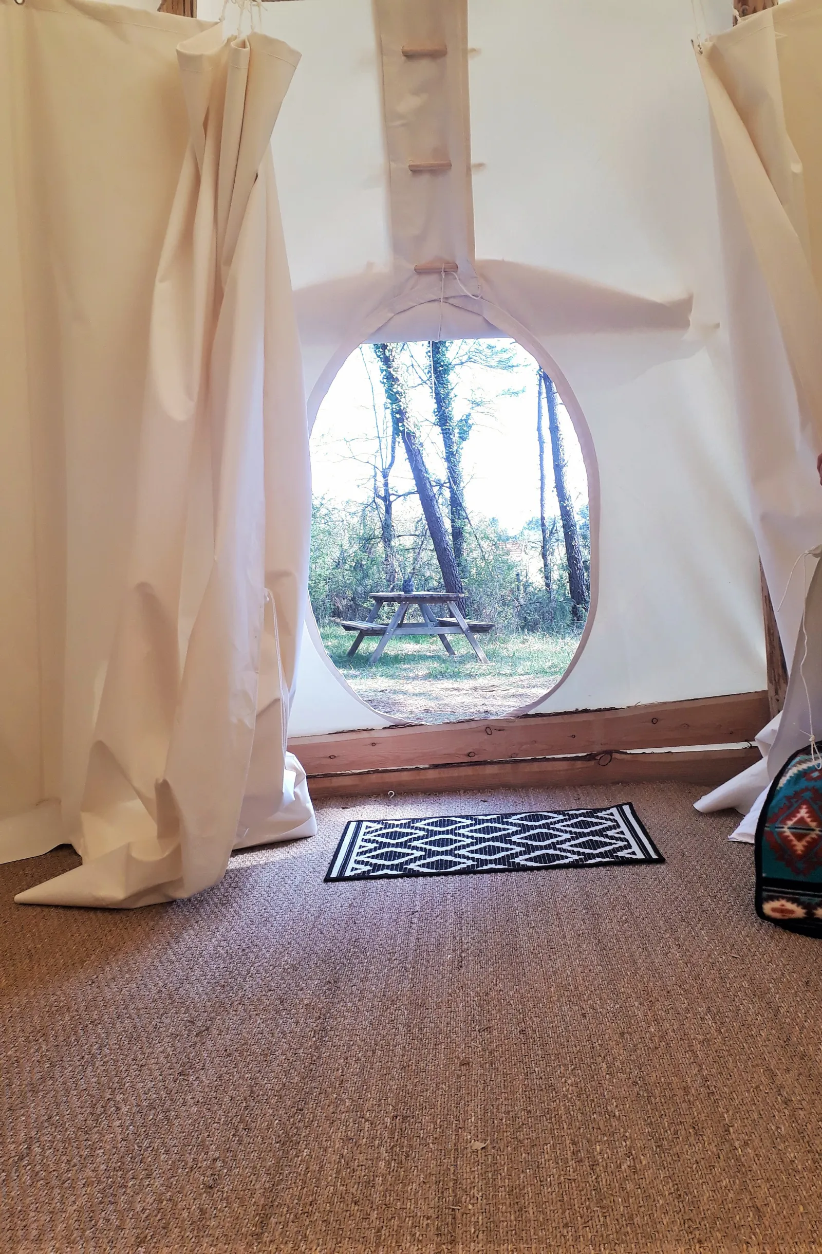 Tipi Navajos du Grand Peuch, Les Farges : image 3