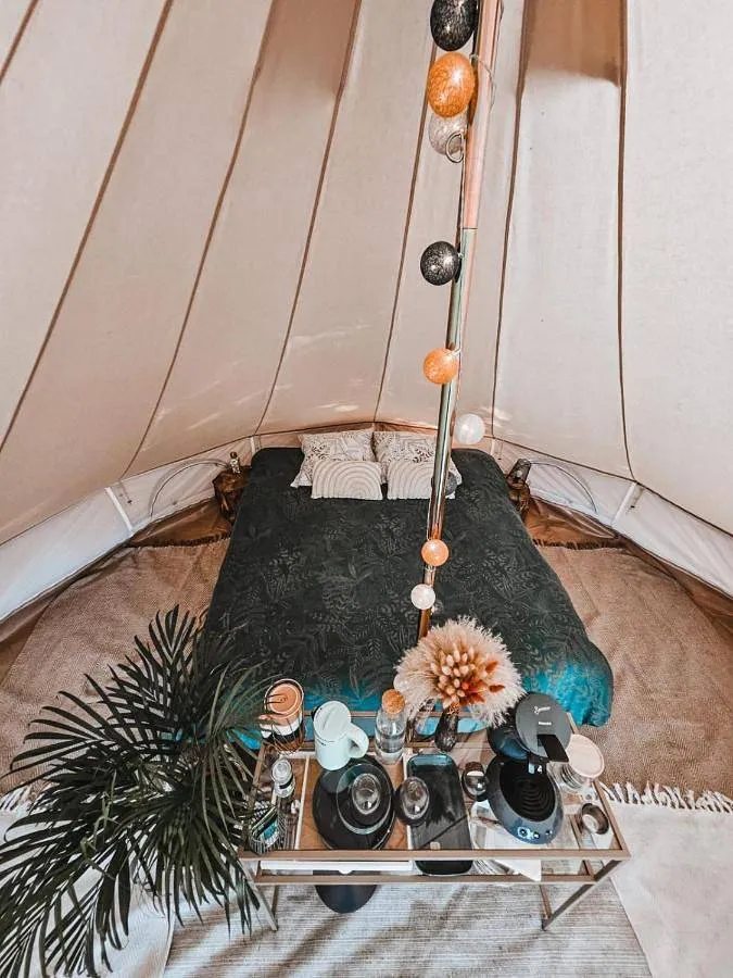 Tipi nomade de Montverdun (tipi), Montverdun