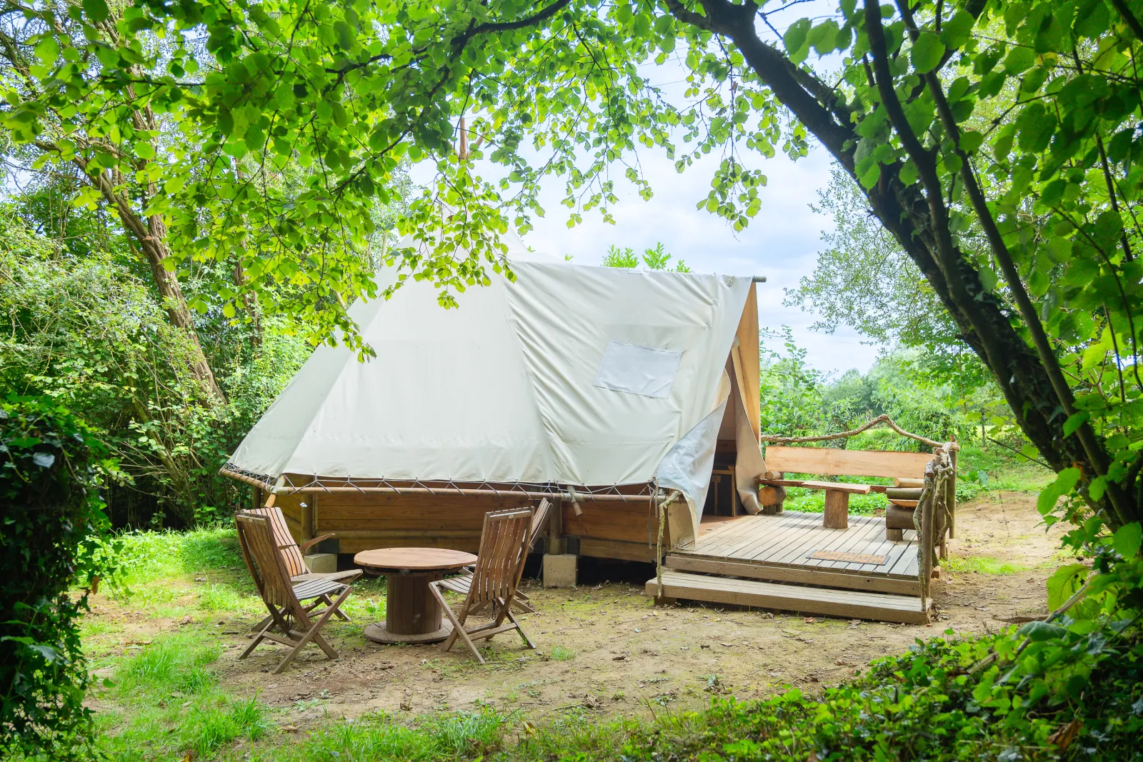 Tipi Trappeur famille (tipi), Caumont-sur-Aure