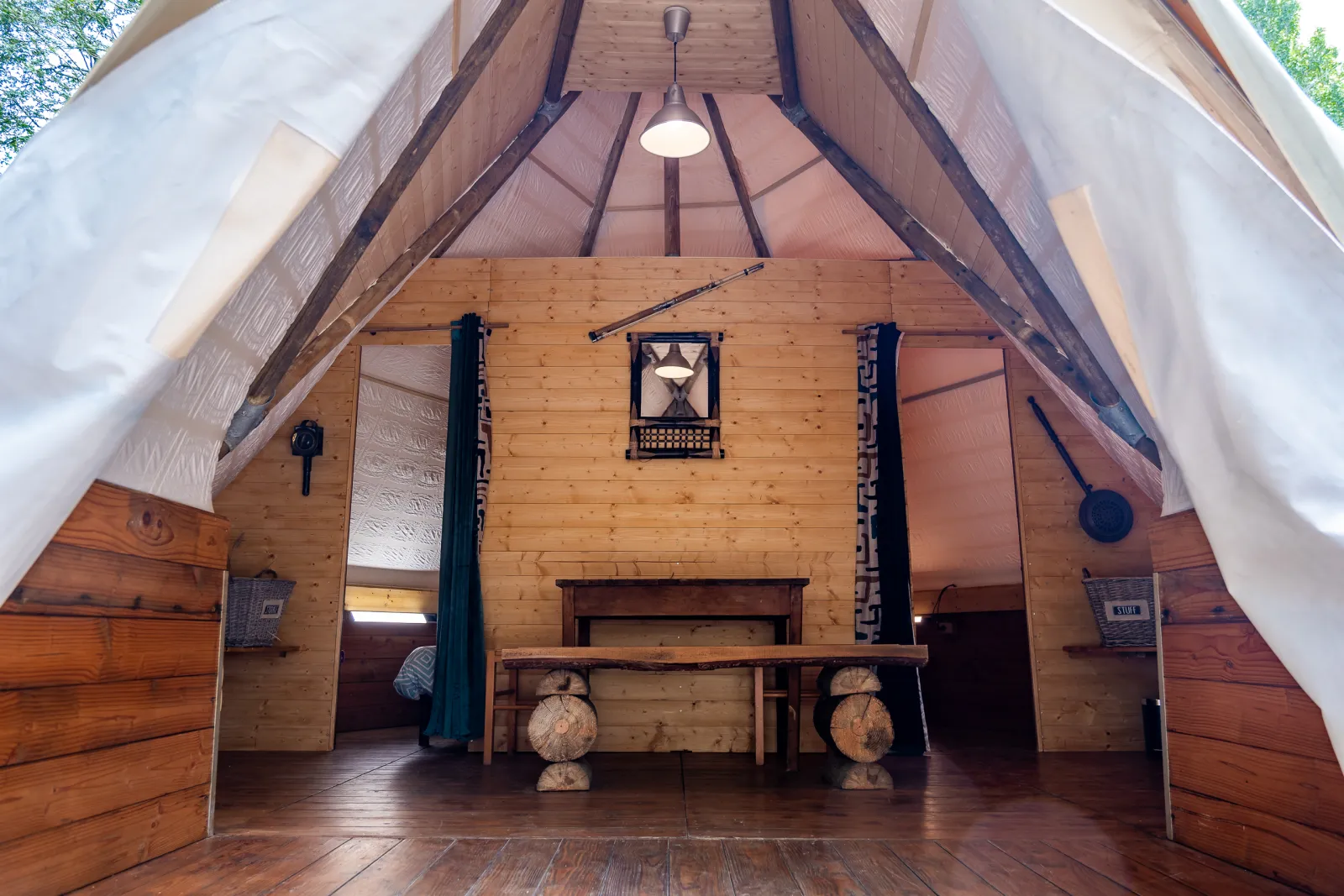 Tipi Trappeur famille, Caumont-sur-Aure : image 4