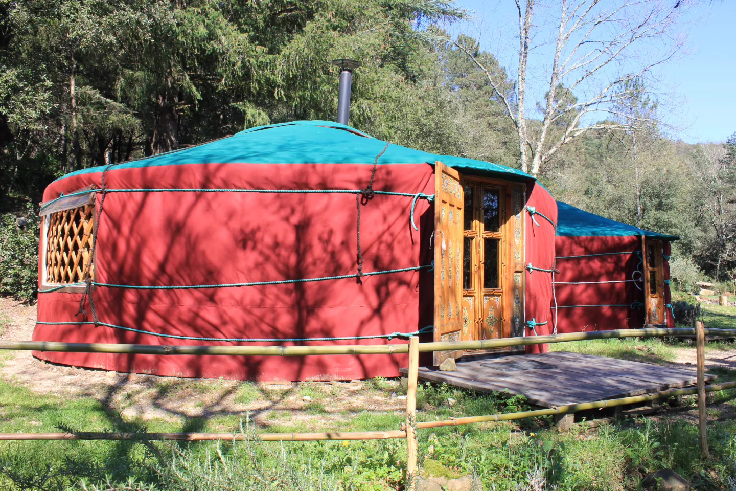 Yourte Chamanïa du Campement Découverte (yourte traditionnelle), Lasalle