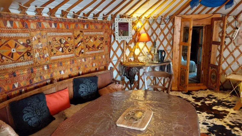 Yourte Chamanïa du Campement Découverte, Lasalle : image 2