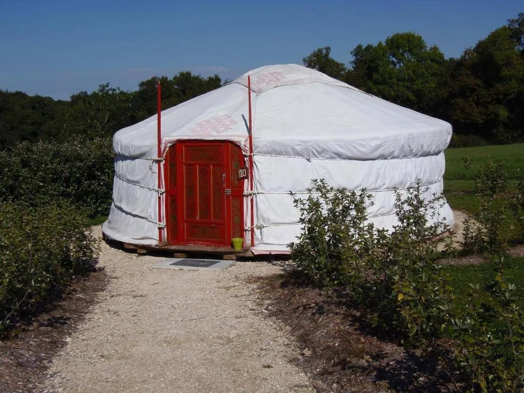 Yourte de La Buissonnière Lodges (yourte contemporaine), Chisseaux