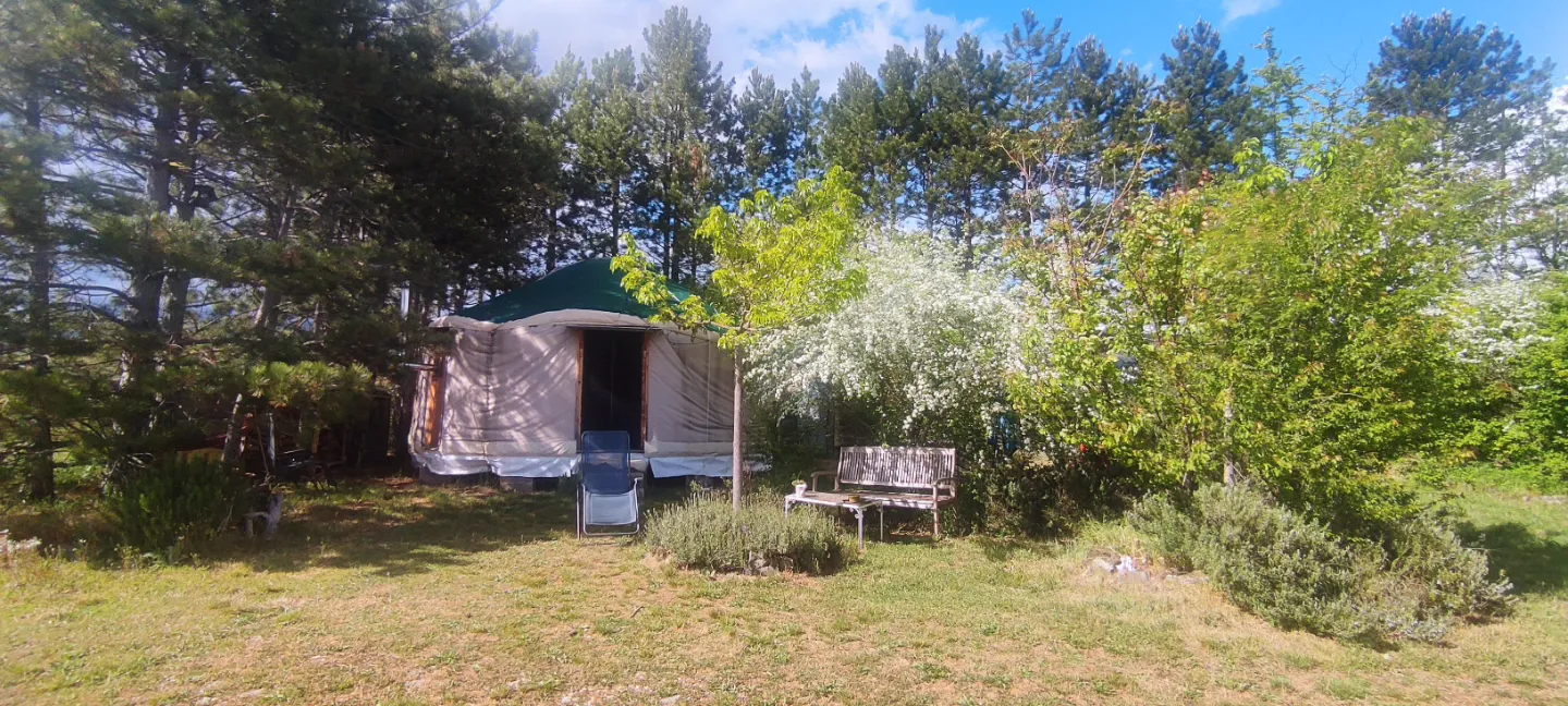 Yourte de Mathieu (yourte contemporaine), Rosans