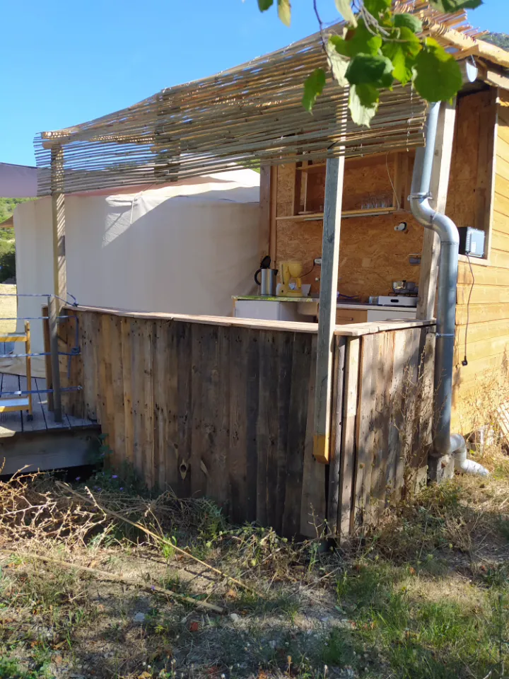 La Yourte des Abeilles, La Roche-sur-le-Buis : image 5