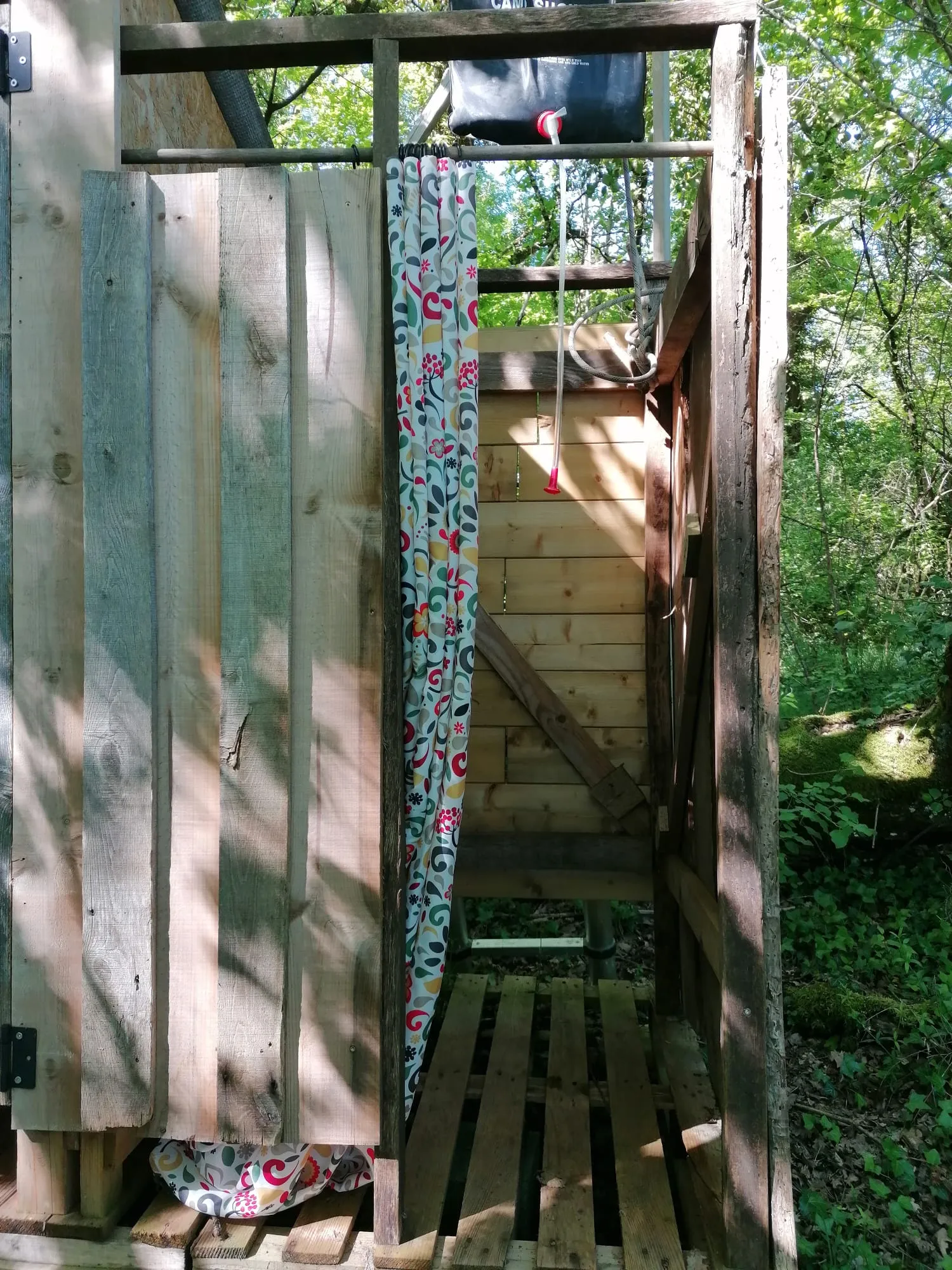 Yourte des Boucles d'Ânes, Saint-Front-d'Alemps : image 4