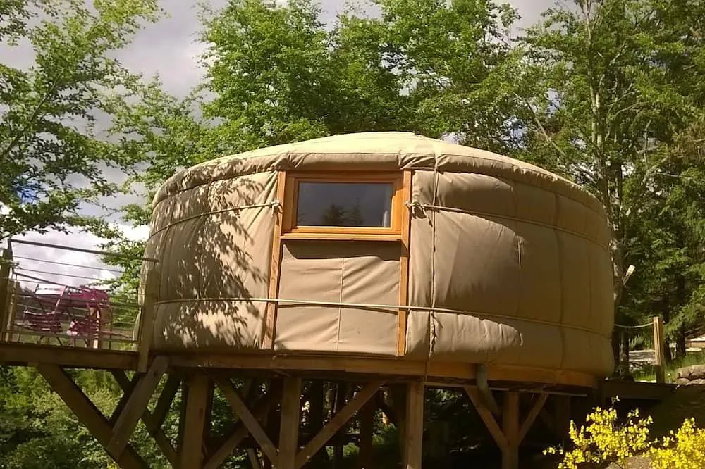 Yourte du bois (yourte contemporaine), Saint-Bonnet-le-Froid