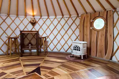 Yourte la Désirade, Semur-en-Auxois : image 3