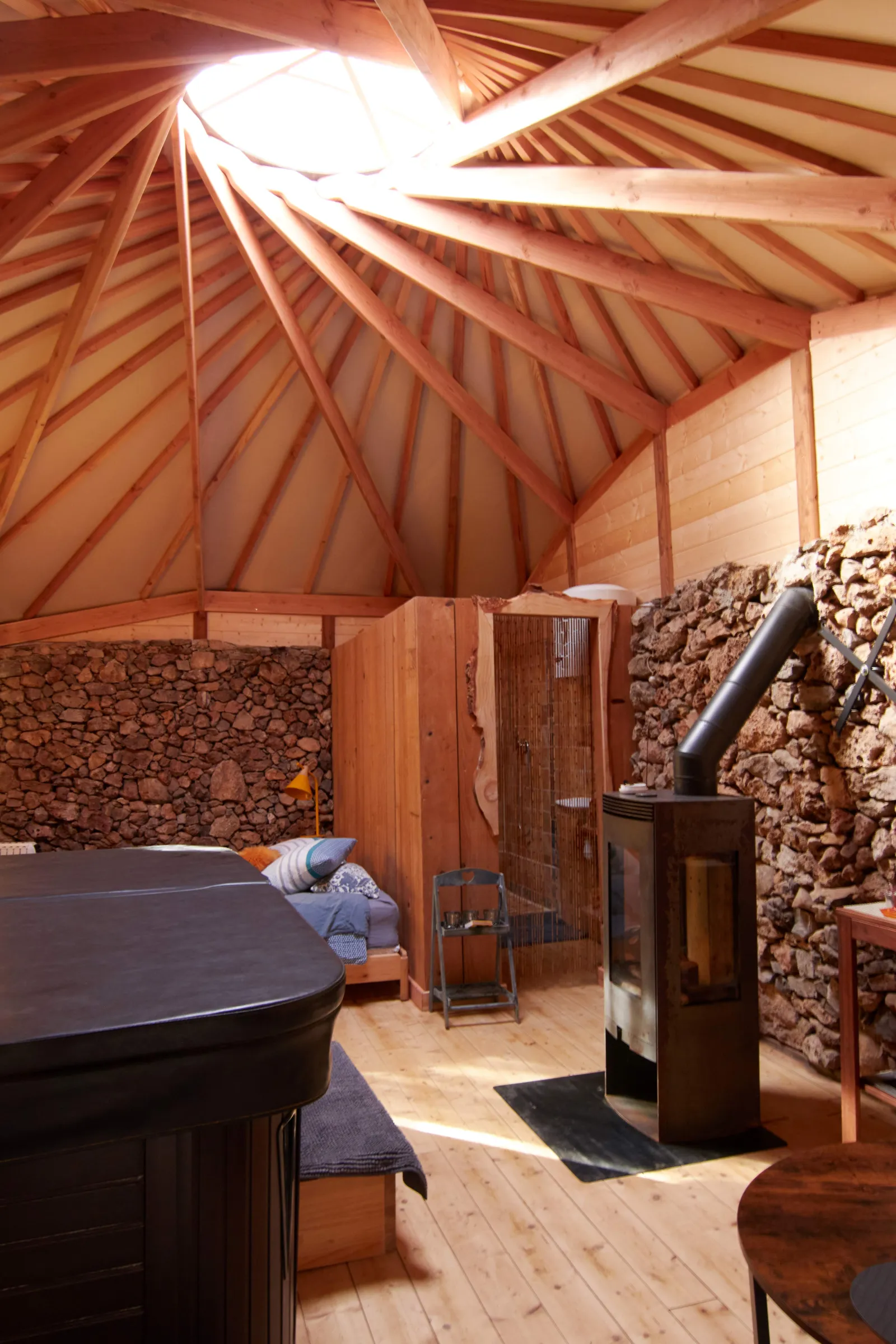 Yourte Les 5 Éléments et Spa, Saint-Maximin-la-Sainte-Baume : image 4