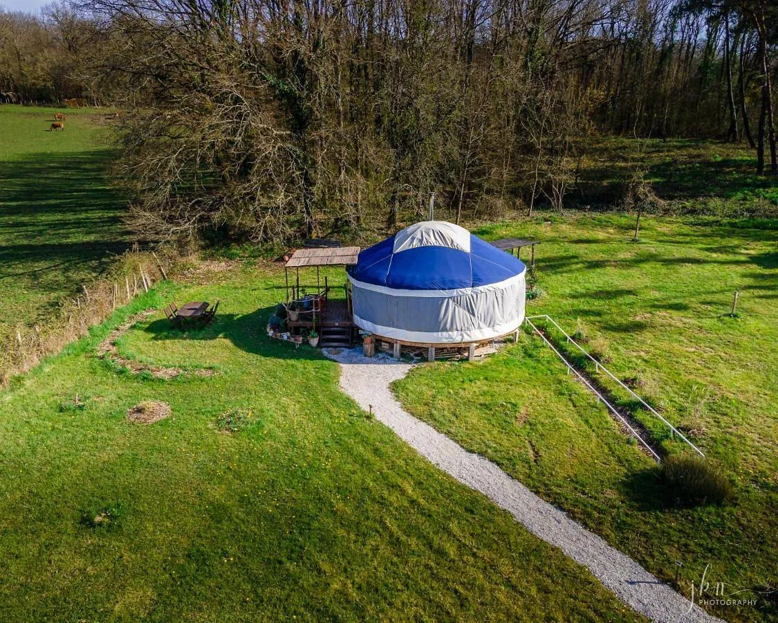 Yourte moderne de Vouzan (yourte contemporaine), Vouzan