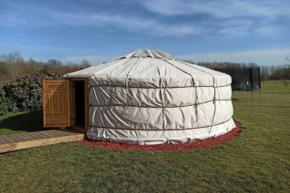 Yourte mongole de Bourlon (yourte traditionnelle), Bourlon