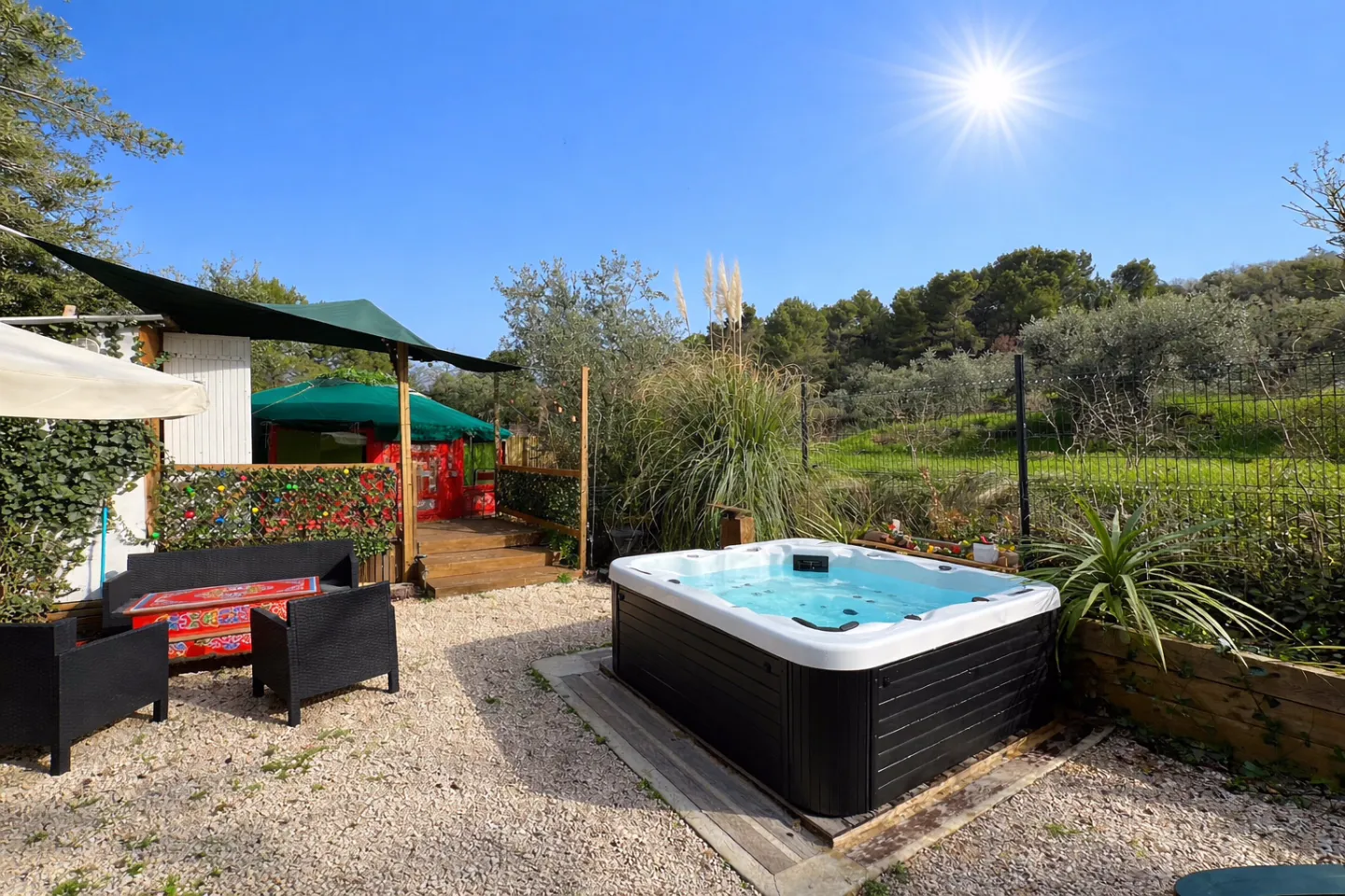 Yourte Shangri-la-Roque, La Roque-sur-Pernes : image 3